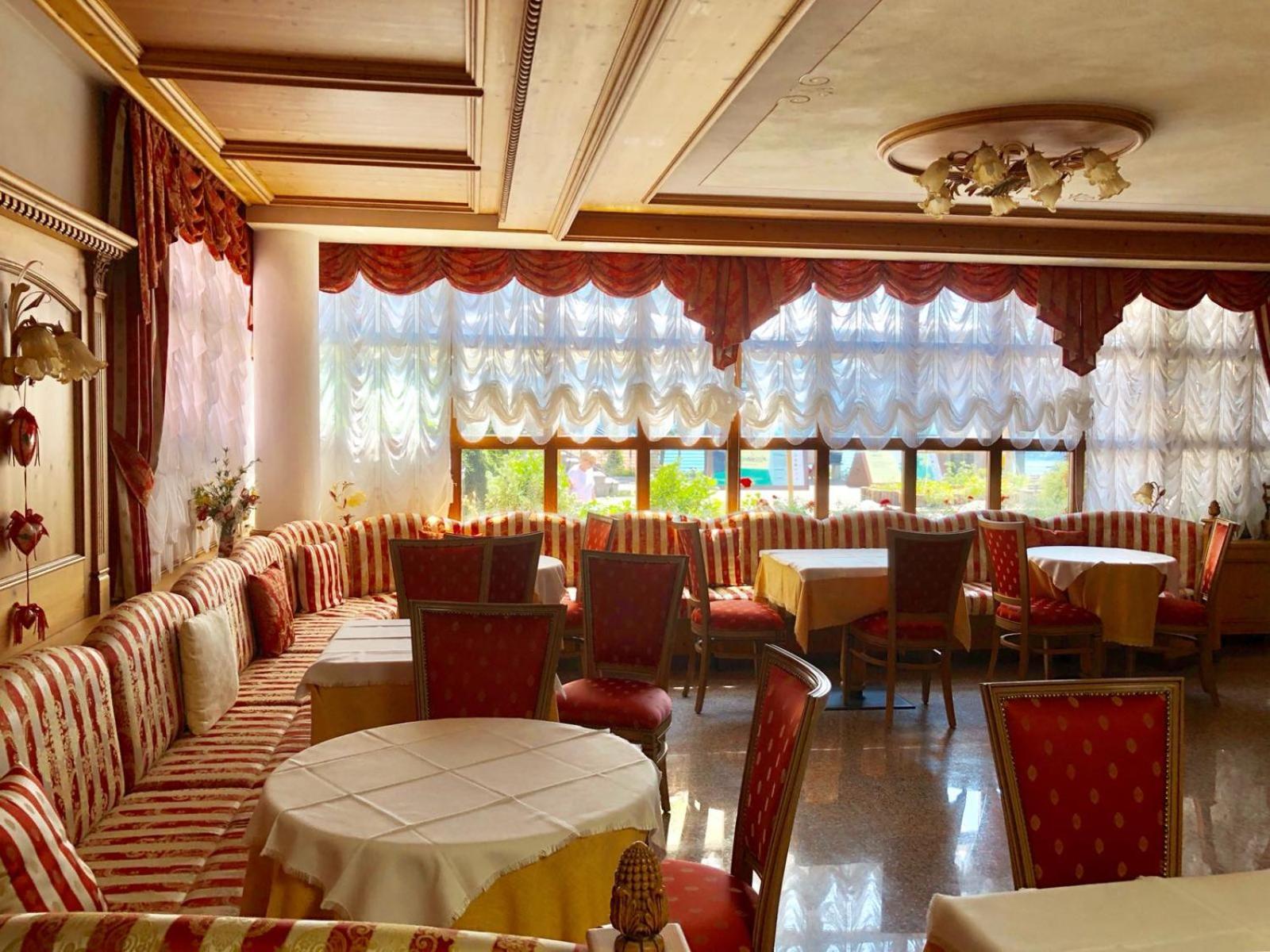 Albergo Stella Alpina Molveno Exterior foto